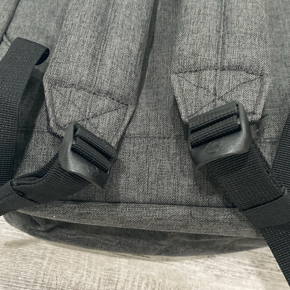 Herschel Supply Company backpack new condition charcoal gray - Picture 11 of 12
